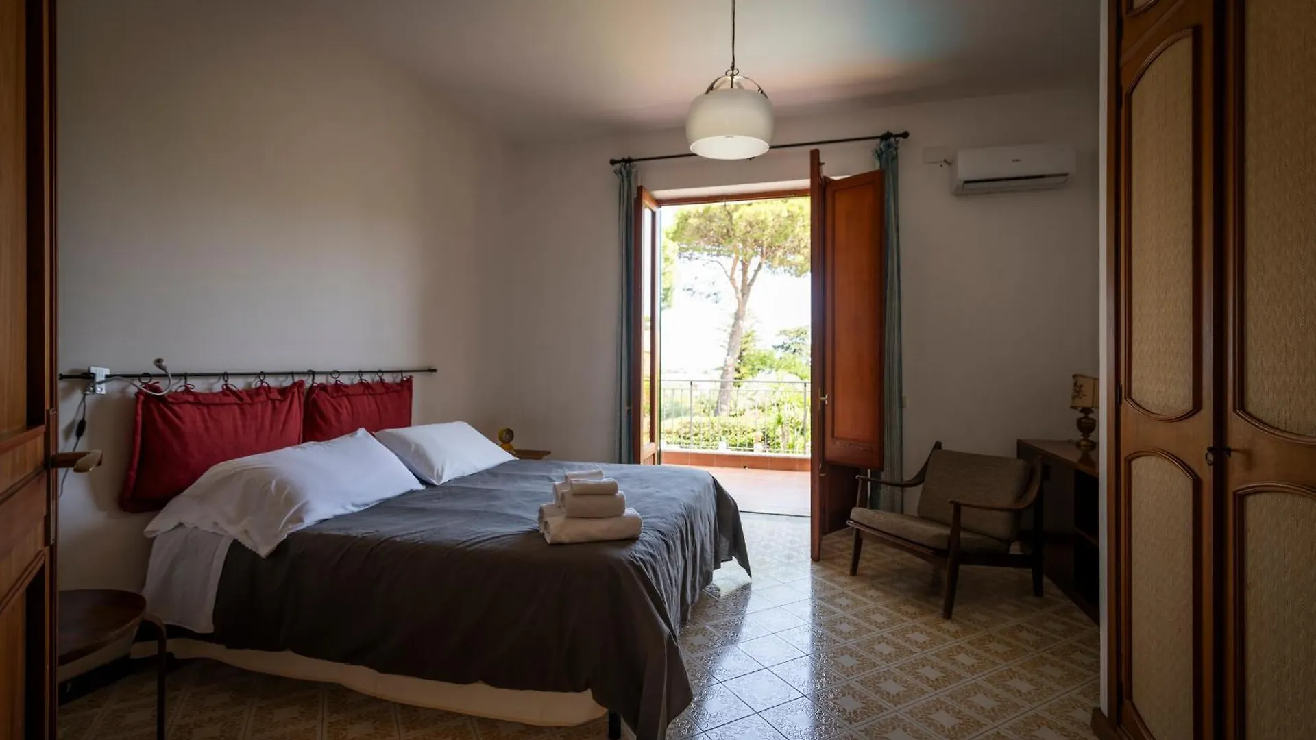 Villa Casa Del Carrubo à Carini 0*,